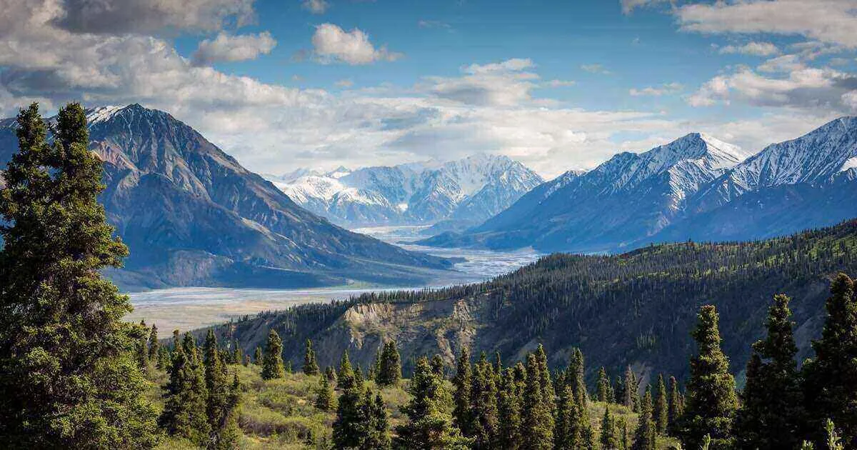 Mountain landscape symbolising financial independence